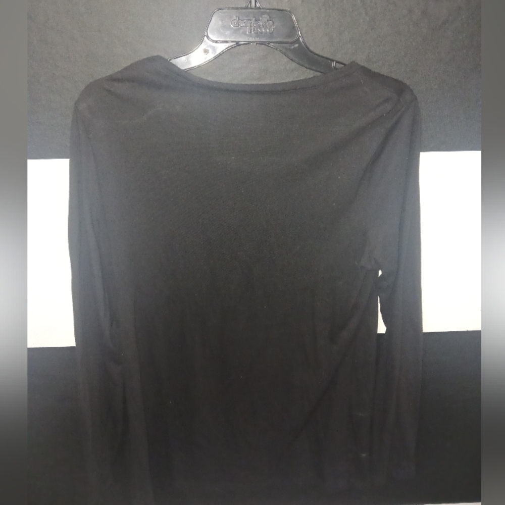 No Boundaries Women basic black round neck long sleeve tee - Picture 6 of 9